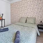 4 Chambres, Balcon Et Ascenseur *