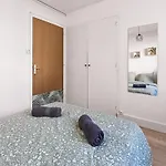 4 Chambres, Balcon Et Ascenseur *