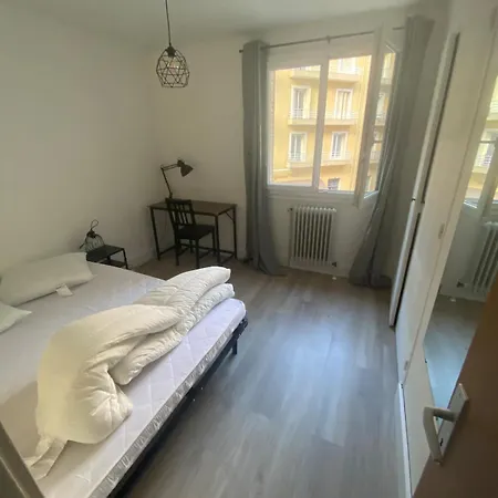 4 Chambres, Balcon Et Ascenseur Grenoble