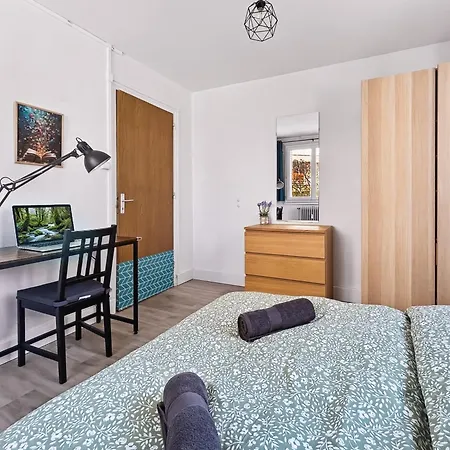 4 Chambres, Balcon Et Ascenseur Grenoble