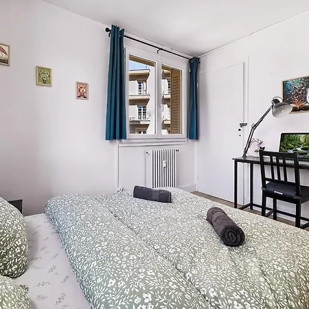 4 Chambres, Balcon Et Ascenseur