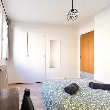 4 Chambres, Balcon Et Ascenseur Apartment *